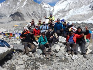 Bästa resesällskapet på Mount Everest Base Camp!